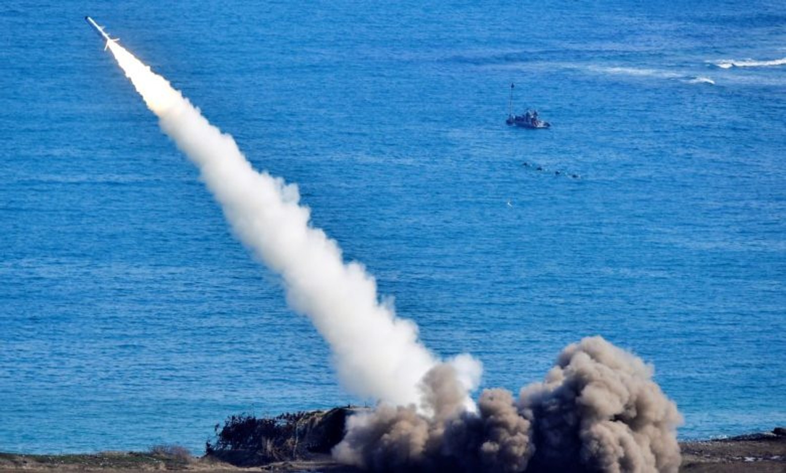 Россия заявила, что уничтожила в Одессе склад хранения противокорабельных ракет Harpoon. Украина сообщает, что РФ попала в склад мебели