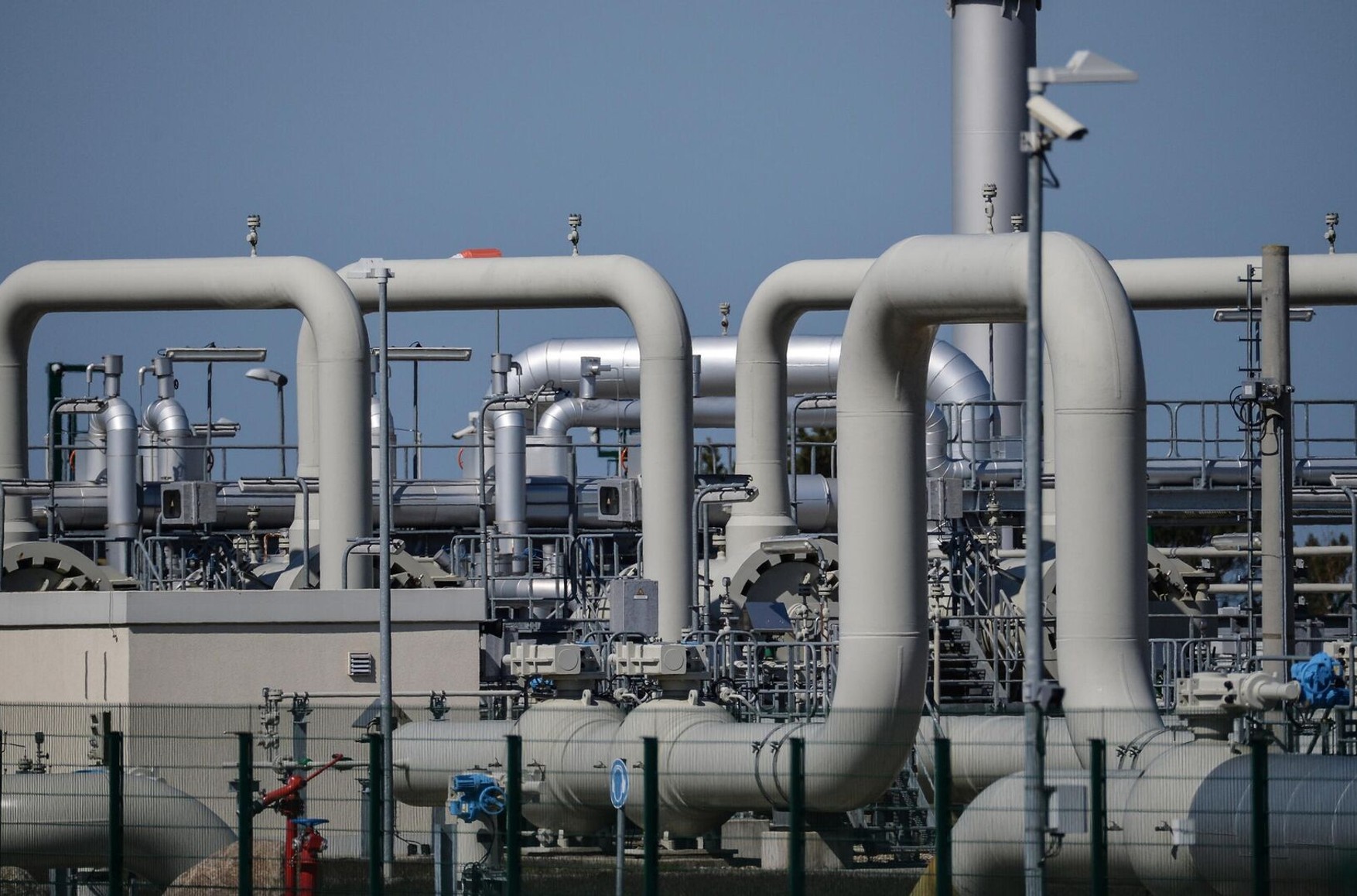 Кремль будет держать поставки газа в Европу на минимуме, пока Евросоюз не отменит санкции — Bloomberg