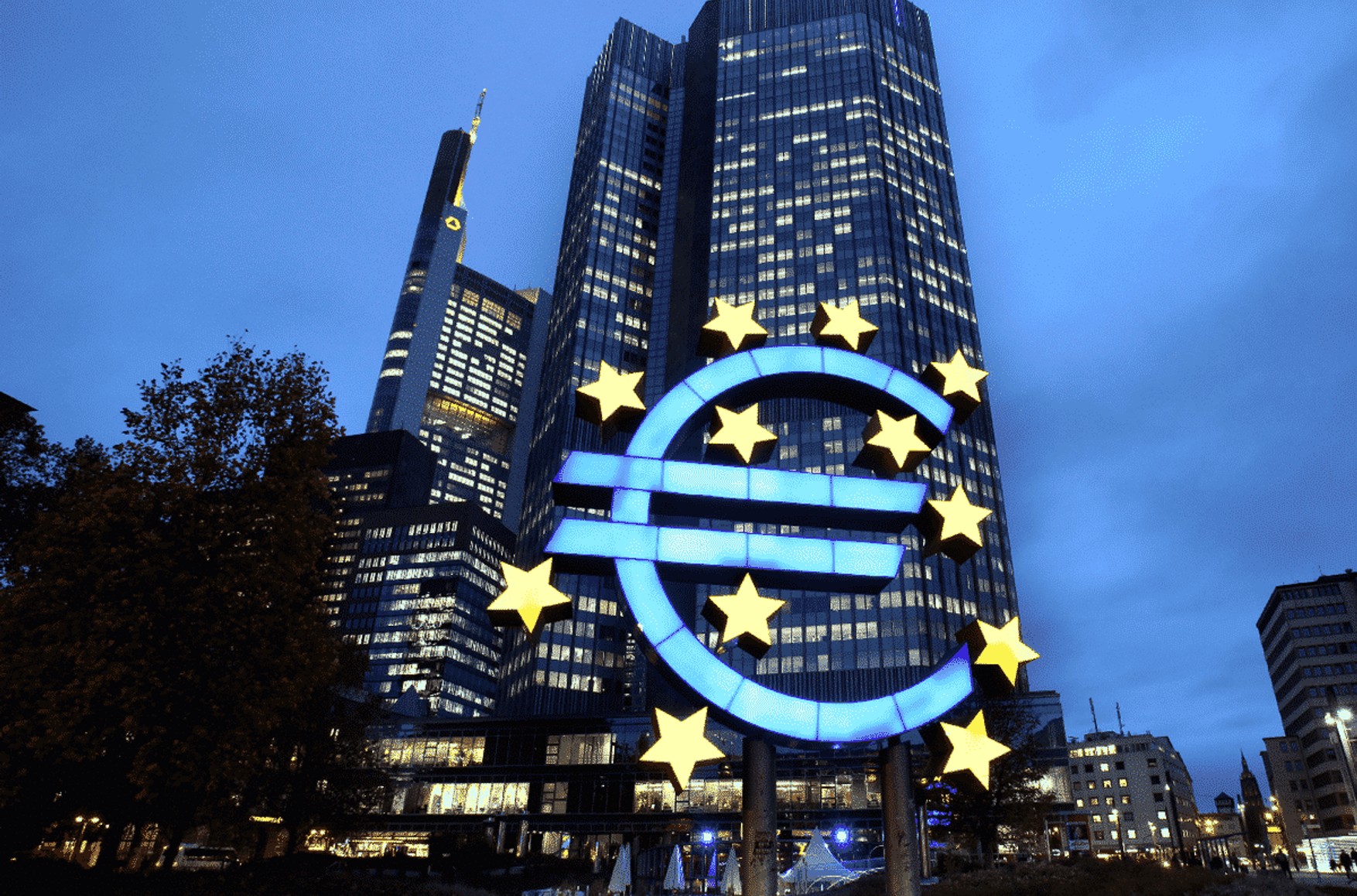 ЕЦБ поднял ставку впервые за 11 лет