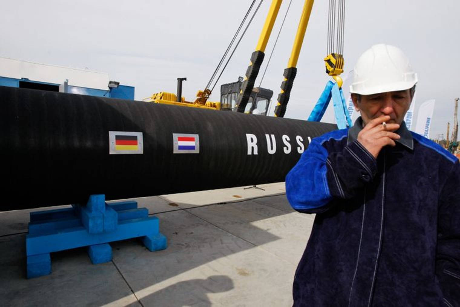 Reuters: «Газпром» оправдал обвал поставок газа в Европу «форс-мажором»