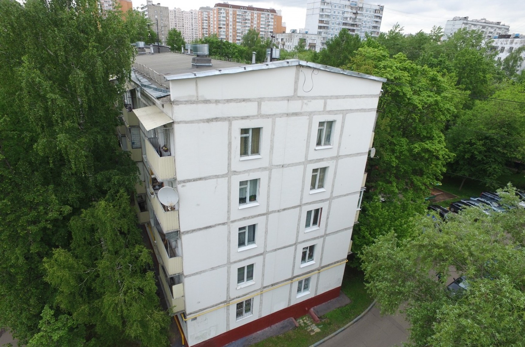 В Москве эвакуировали жилой дом после отравления семьи неизвестным веществом — Baza