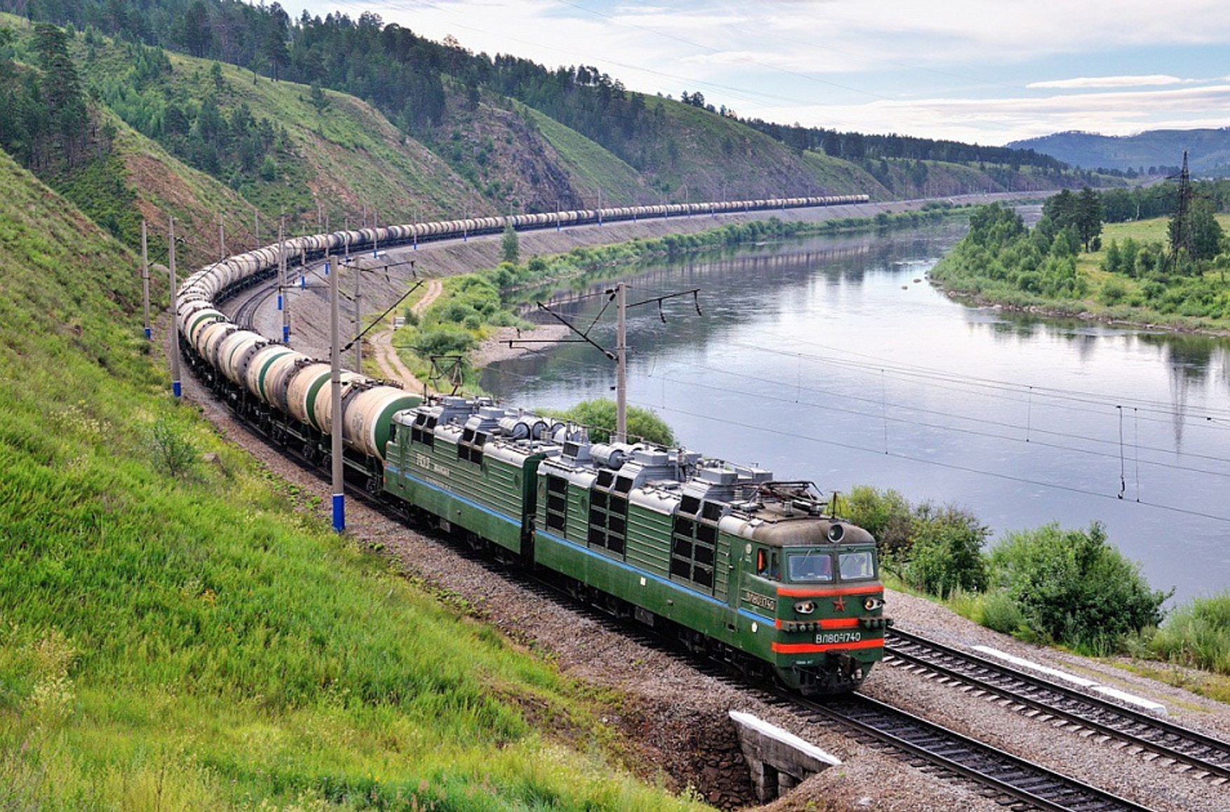 Baza: В Курской области неизвестные подорвали железнодорожное полотно