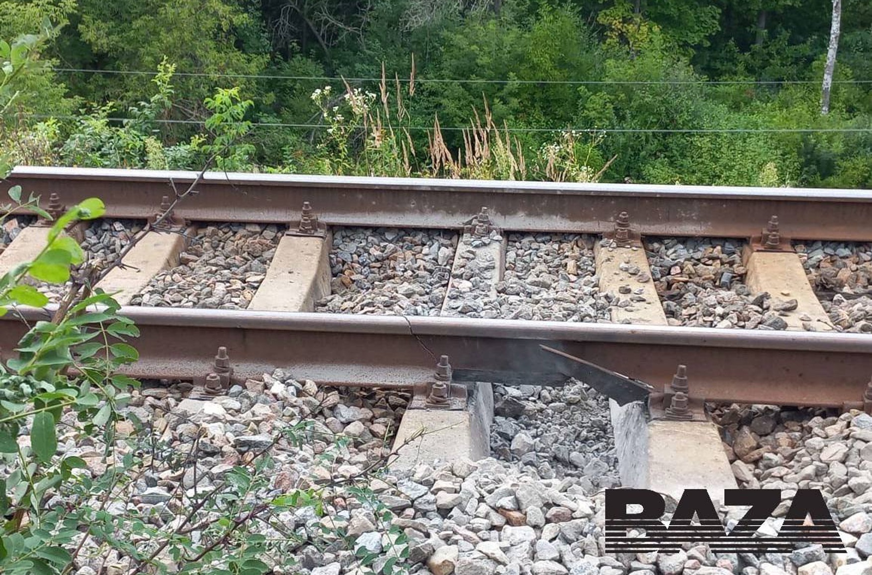 В Курской области пытались подорвать железную дорогу, днем ранее в регионе подорвали опору ЛЭП — Baza