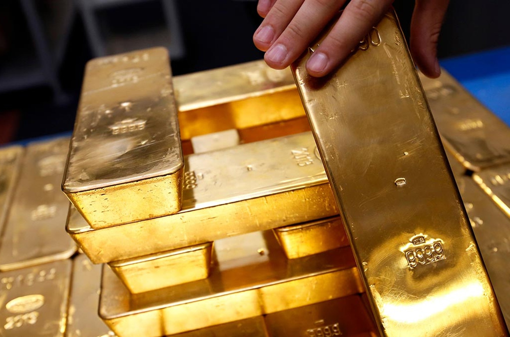Китай увеличил закупки золота из России в 50 раз