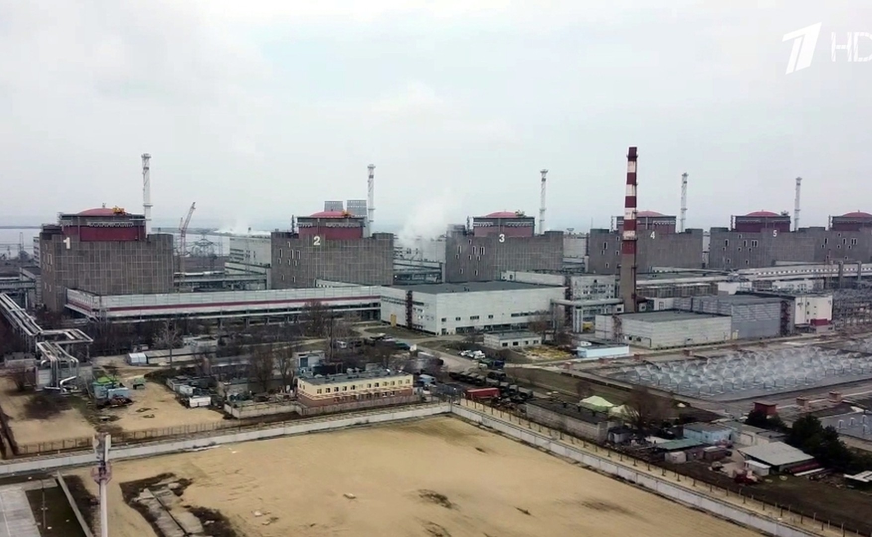 «Ядерный терроризм со стороны России». После удара РФ один из энергоблоков Запорожской АЭС отключился — «Энергоатом»