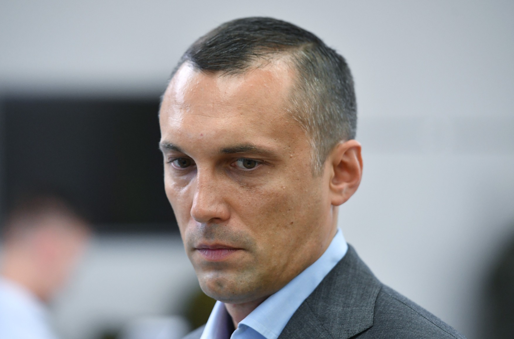 У дочерей замминистра обороны РФ Криворучко есть гражданство США или право на него. Сам он владеет домом на Рублевке — «Навальный LIVE»