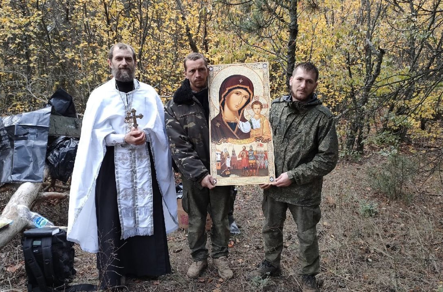 Уфимский протоиерей покрестил российских военных в мешках для трупов 