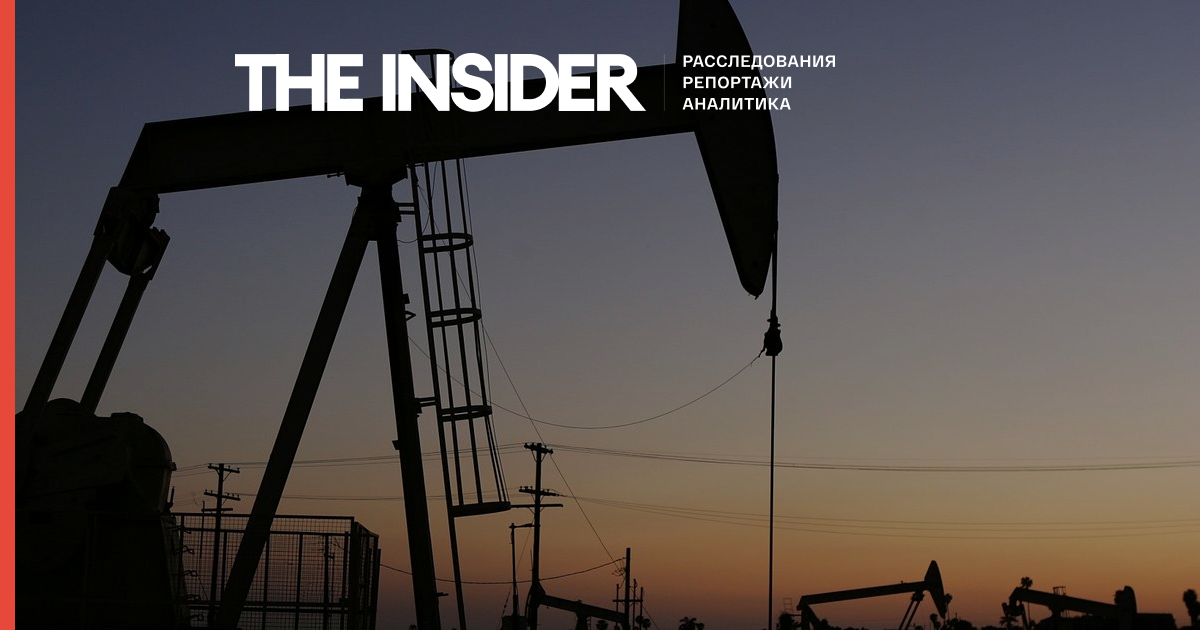 Bloomberg: США намерены смягчить потолок цен на российскую нефть