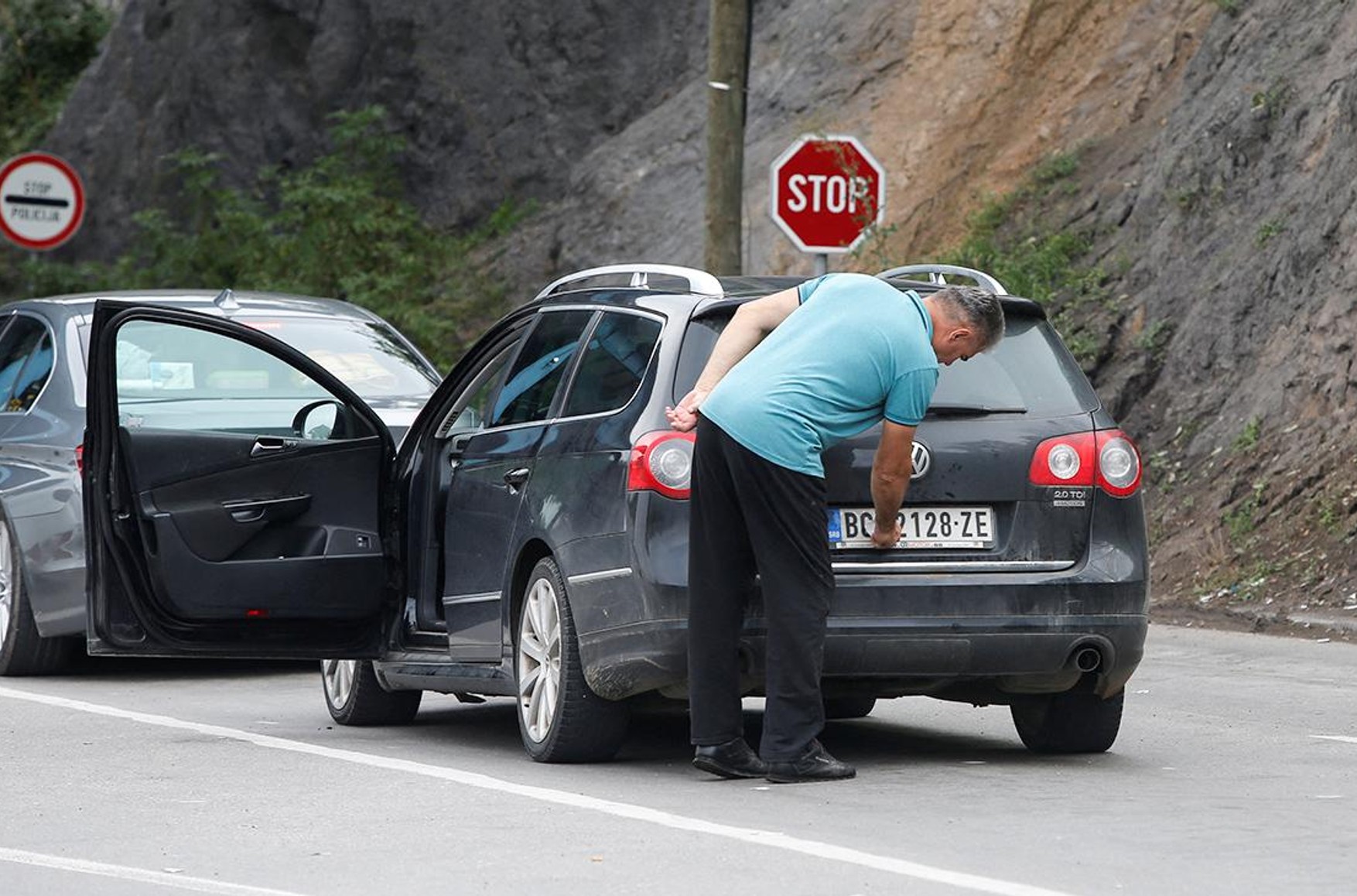 Боррель: Сербия и Косово достигли соглашения по автомобильным номерам и предотвращению эскалации
