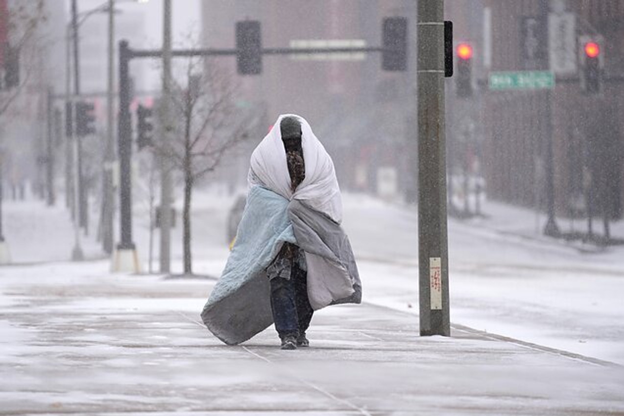 В США и Канаде из-за снежной бури и морозов погибли 38 человек. Погибших находят в автомобилях и в сугробах