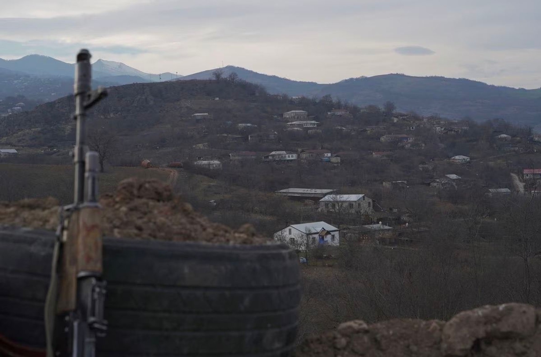 Отправка миссии Евросоюза в Армению отсрочит ввод войск ОДКБ в регион и снизит вероятность войны — эксперты о решении ЕС