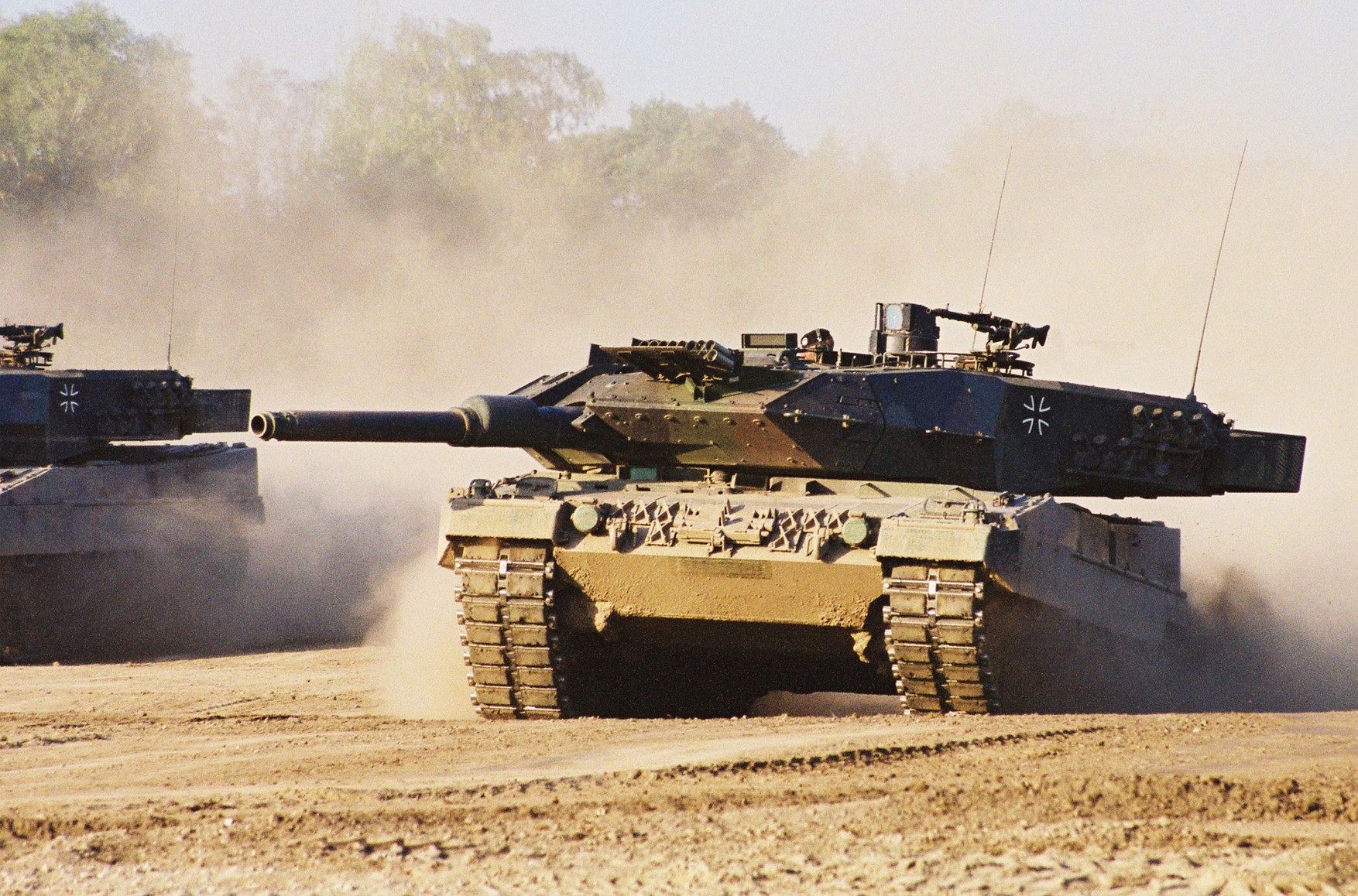 Немецкий концерн Rheinmetall готов передать Украине 139 танков Leopard