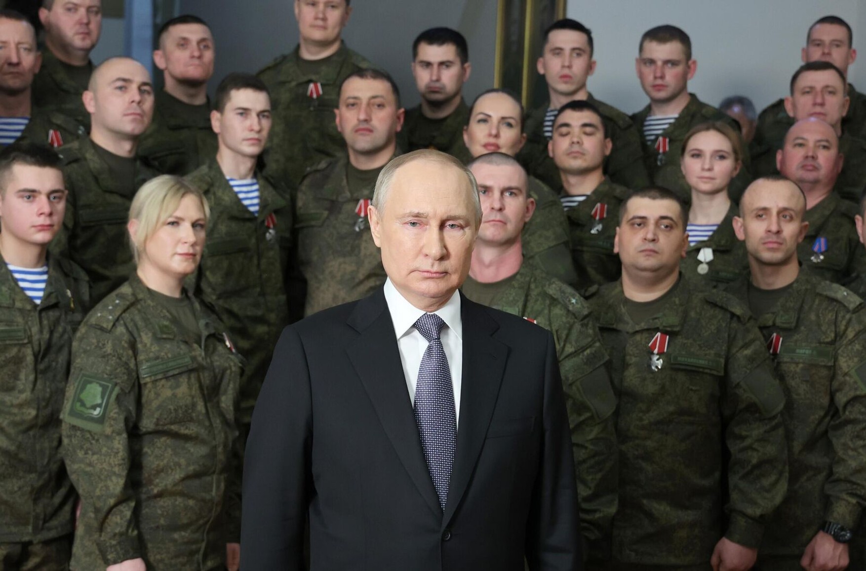 Новогоднее обращение Путина с военными стало самым непопулярным за три года