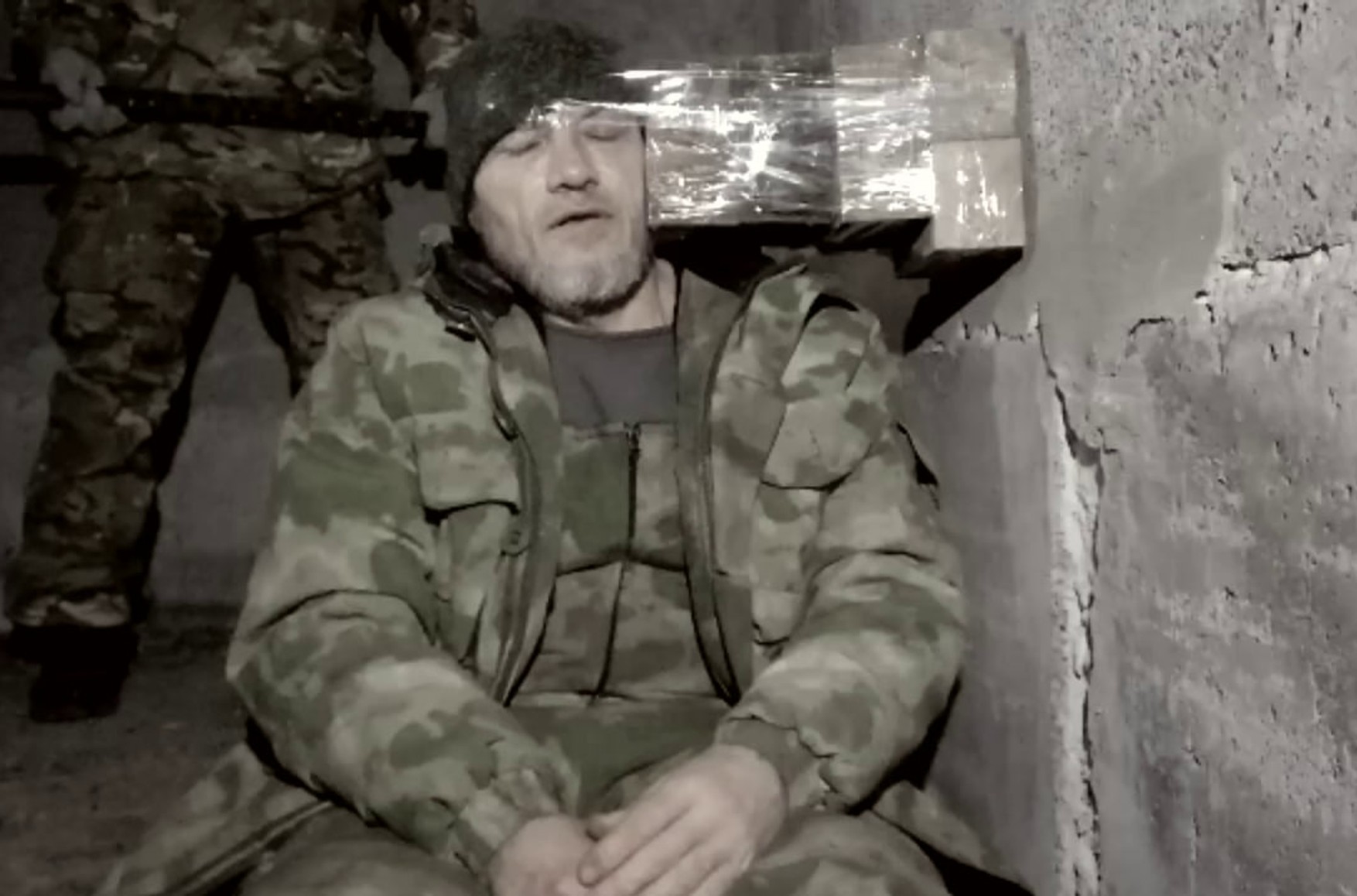 Связанный с ЧВК Вагнера канал вновь опубликовал видео казни заключенного кувалдой