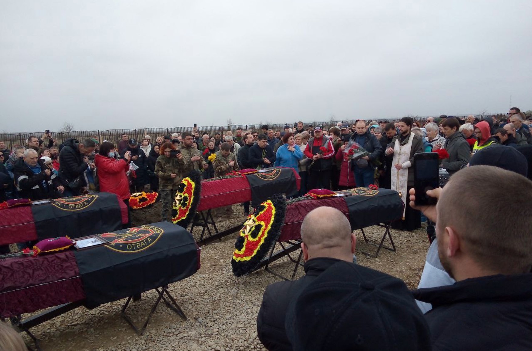 В Горячем Ключе прошли похороны бойцов ЧВК Вагнера. Глава города пытался их запретить