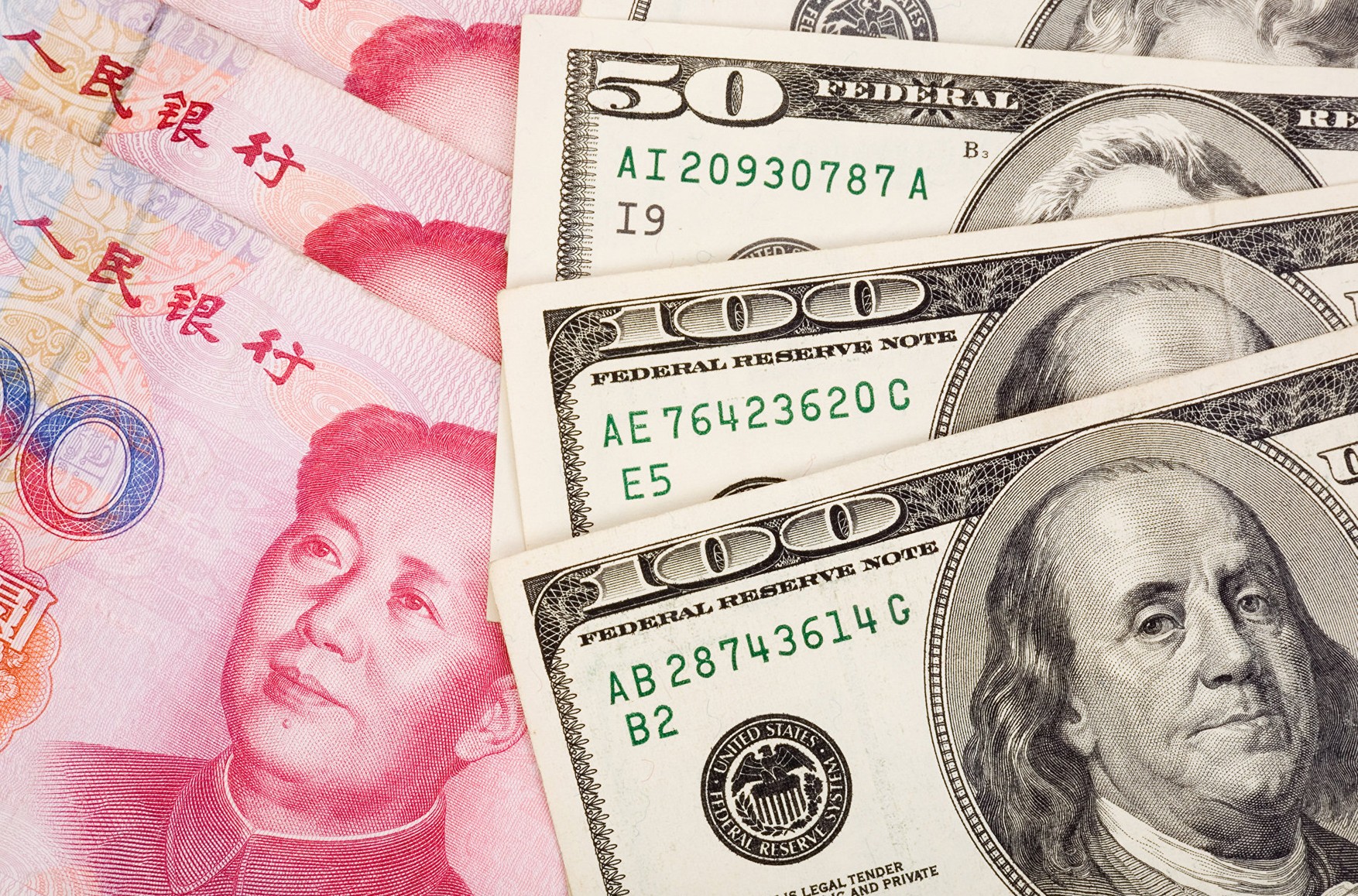 Китайский юань стал главной валютой на Мосбирже