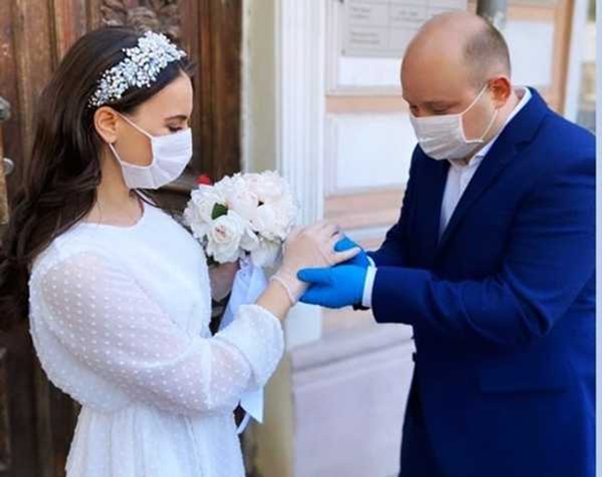 У Москві обмежили число гостей на реєстрації шлюбу