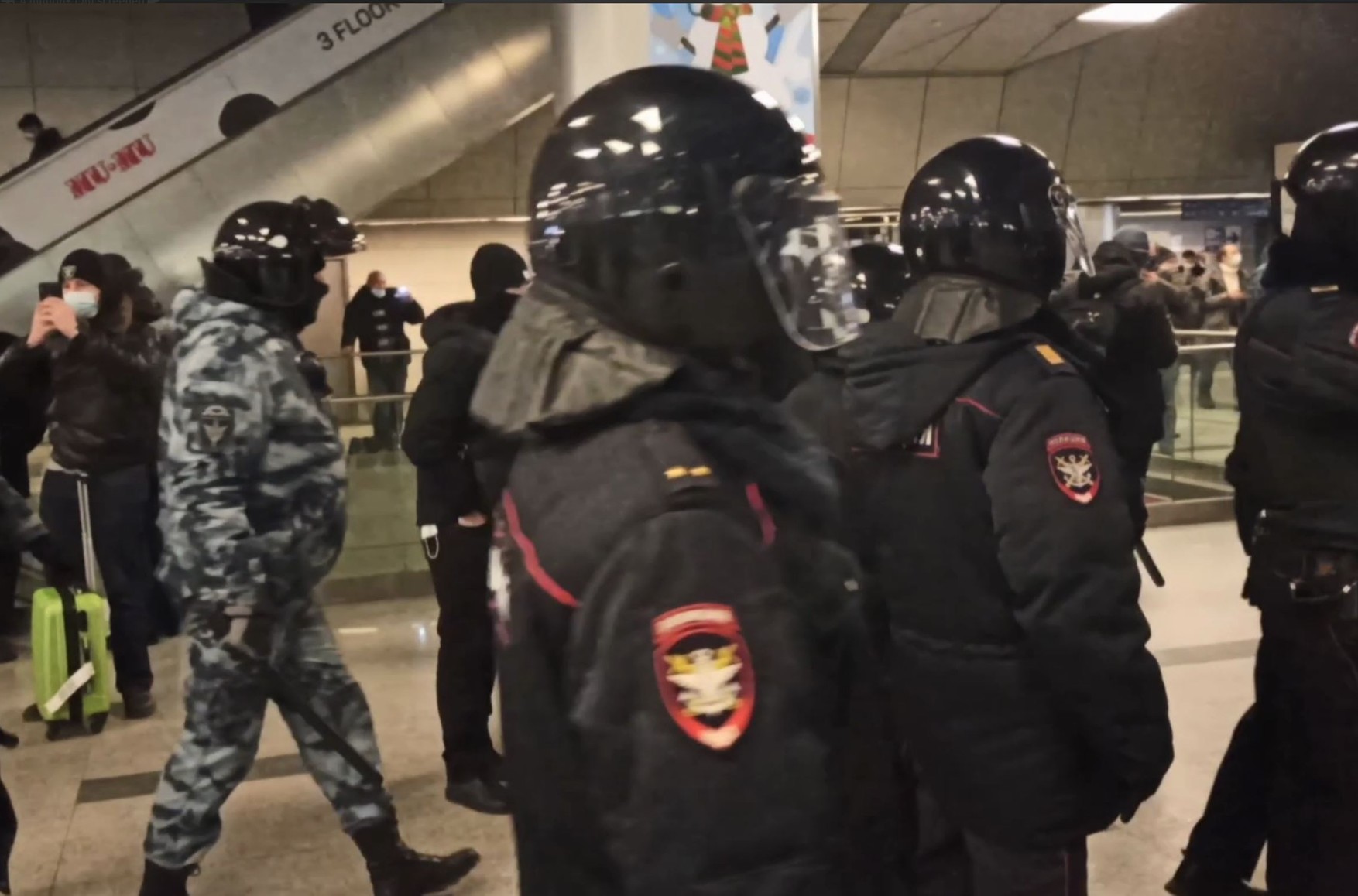 В аеропорту Внуково затримали кореспондента «Дождя»