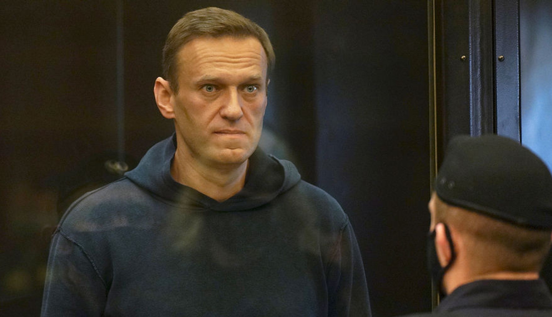 «Я підловив торговця дідом на брехню» - після цієї репліки Навального суд відклав засідання у справі про наклеп на ветерана на 12 лютого