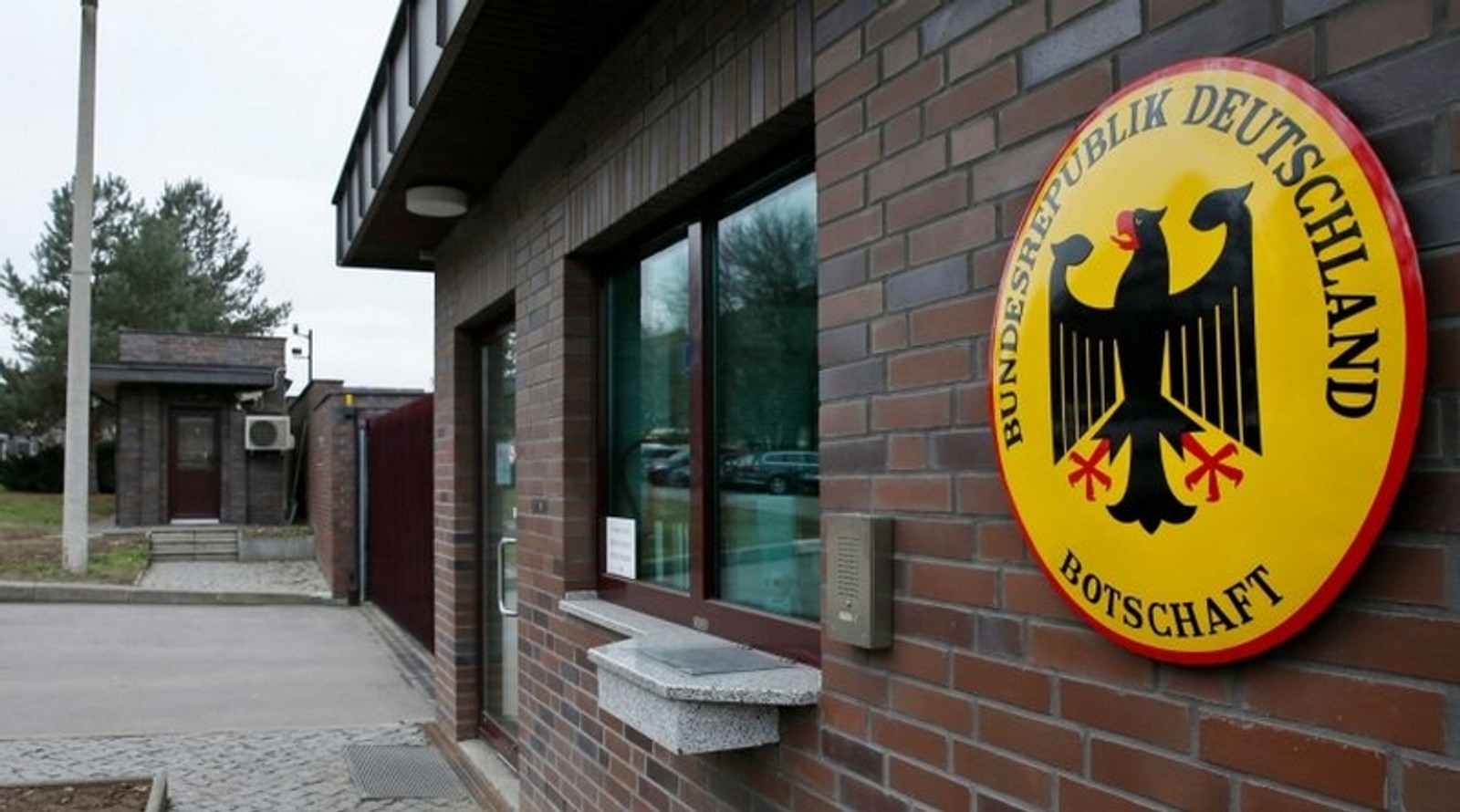 Представництва Німеччини в Росії почнуть приймати заяви на шенгенські візи з 1 червня