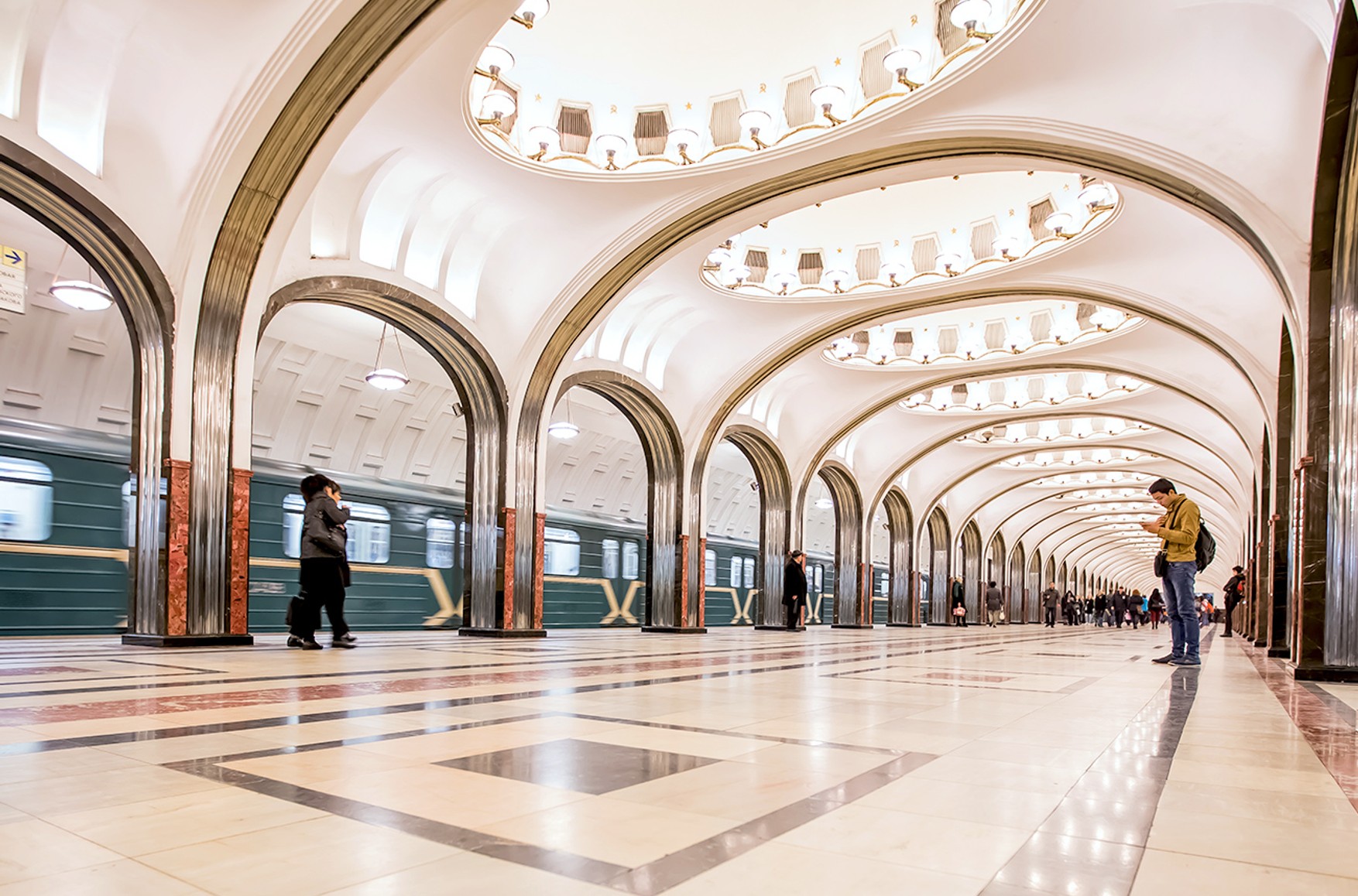 Московський метрополітен заборонив приймати на роботу людей без щеплення від коронавируса - «МБХ медіа»