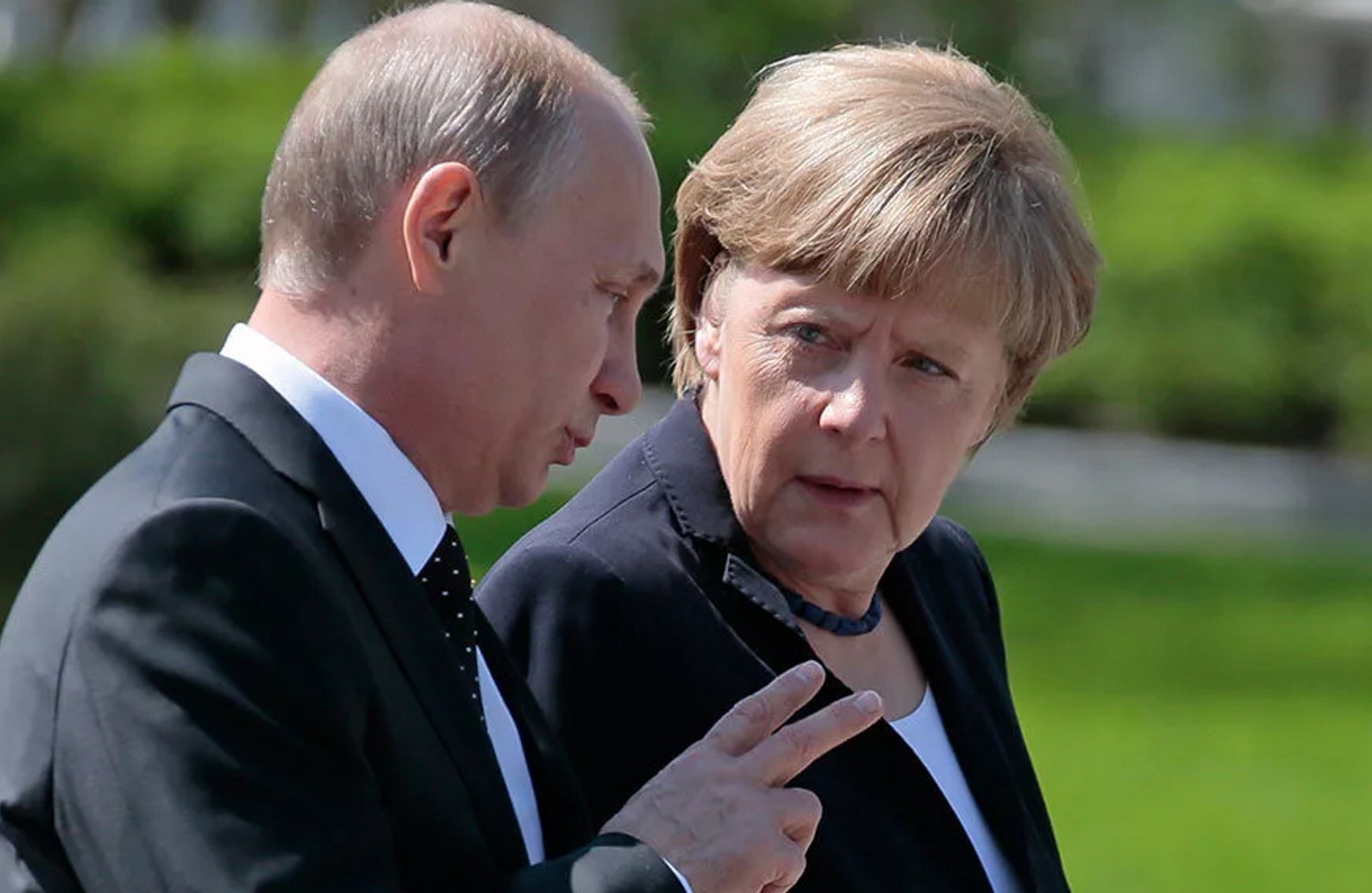 Меркель запропонувала новий формат переговорів ЄС з Росією - без участі лідерів