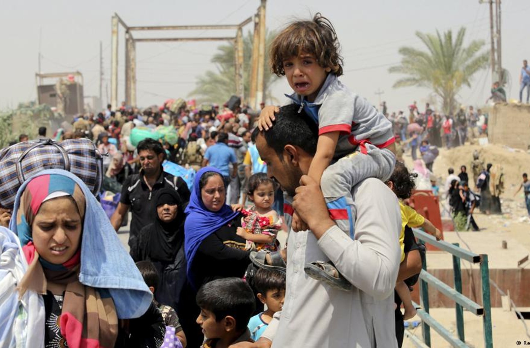 Великобританія пообіцяла прийняти 20 тисяч афганців, які втекли від талібів