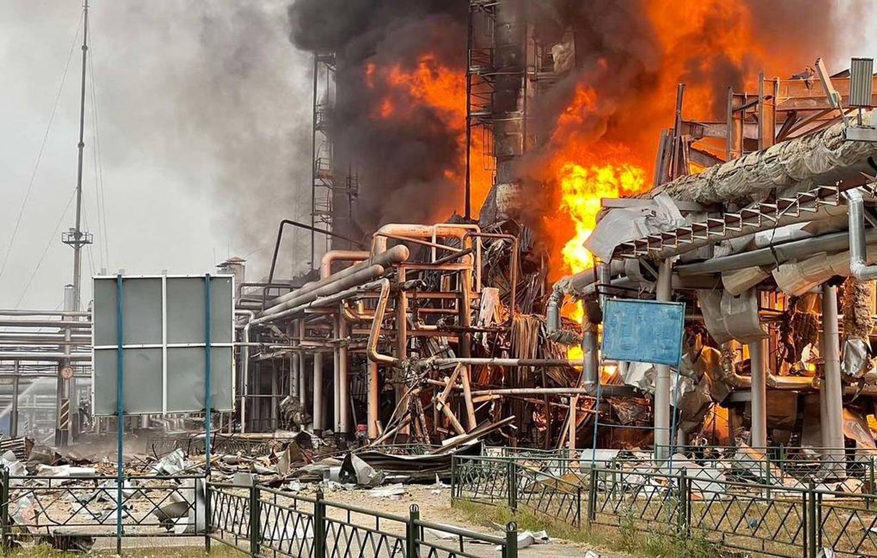 «Газпром» дворазово знизив поставки газу до Німеччини після аварії на заводі в Уренгої