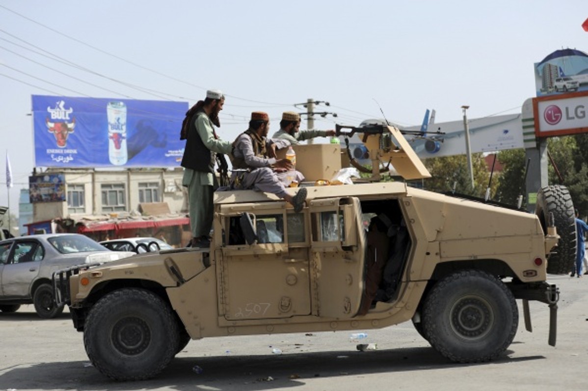 Афганці, які закінчили російські військові вузи, звернулися до Путіна з проханням вивезти їх з території Афганістану
