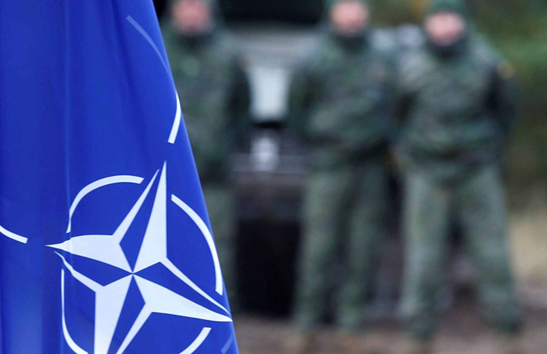 НАТО вдвічі скоротила чисельність російської місії в альянсі