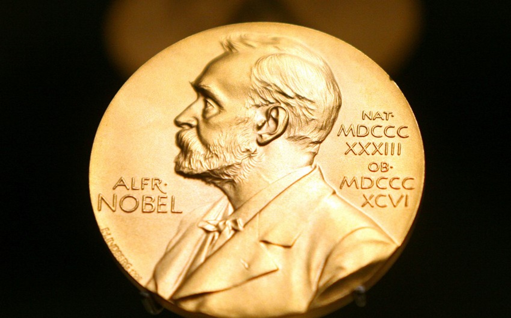 Нобелівську премію з хімії присудили за розробку інструменту для молекулярного конструювання