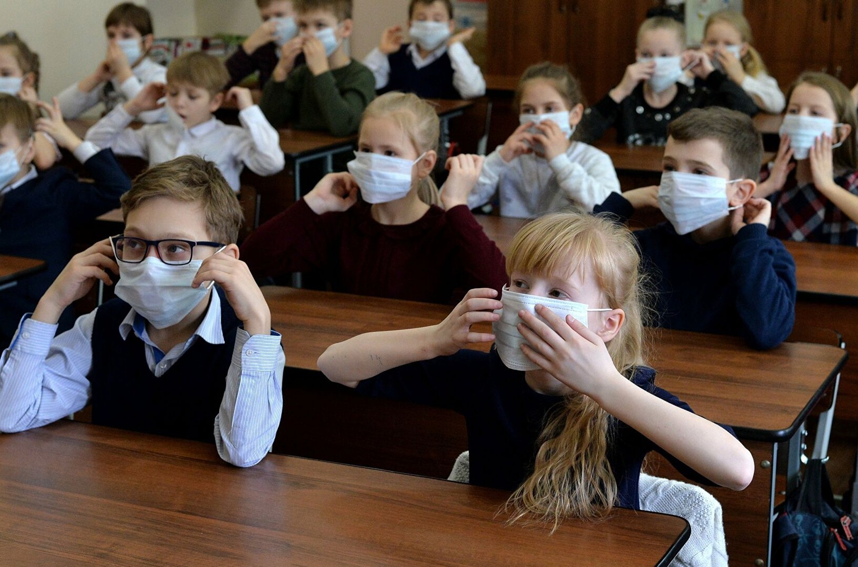 Батьки учнів школи в Москві поскаржилися в СК на рішення мерії проводити експрес-тестування на коронавірус