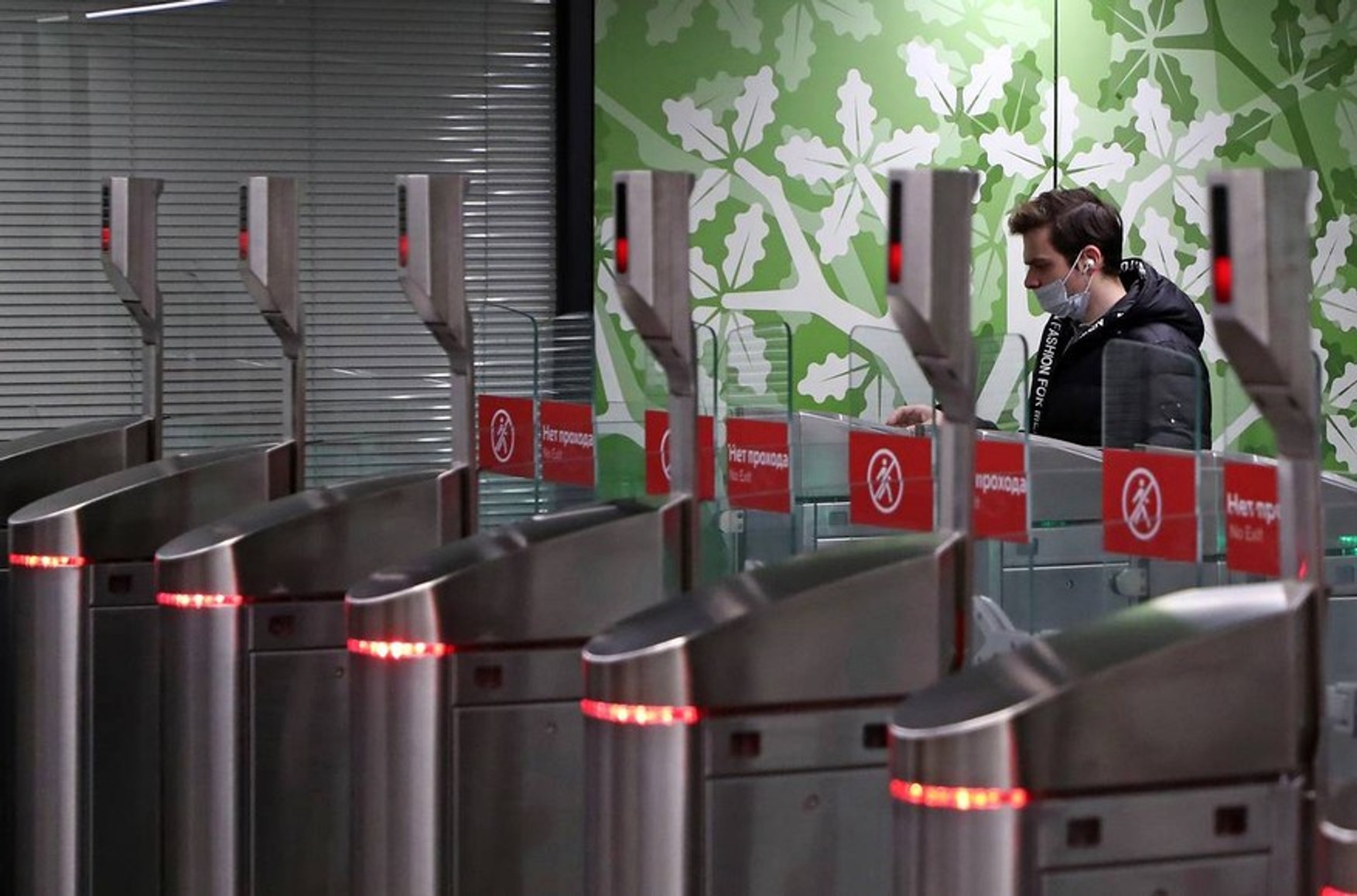 Систему Face Pay для оплати проїзду за допомогою системи розпізнавання осіб запустили на всіх станціях метро в Москві