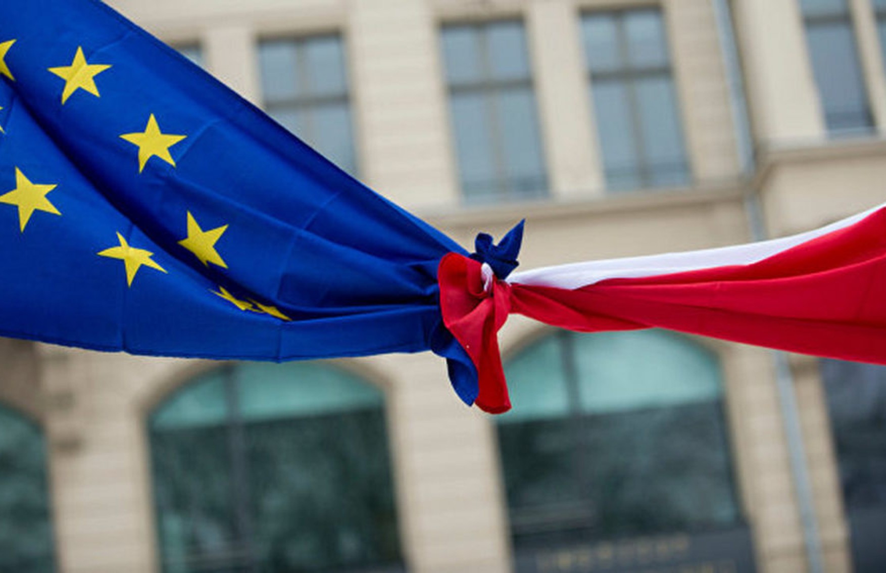 Юрист Сергій Гландін: Польщі доведеться платити по мільйону євро на день або виконати вимоги ЄС
