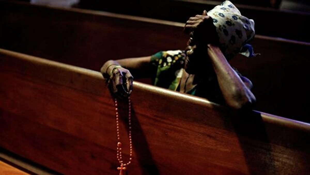 Теракт в католической церкви Святого Франциска в Нигерии. Убиты не менее 50 человек. Видео 18+