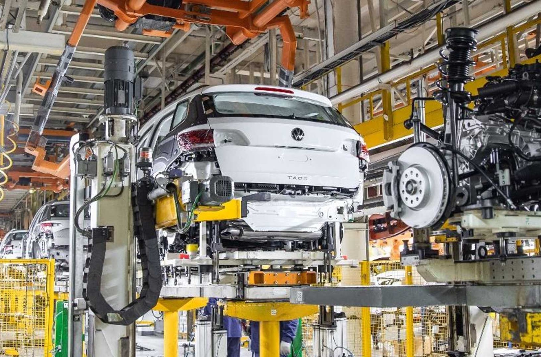 СМИ сообщили о желании Volkswagen продать завод в России