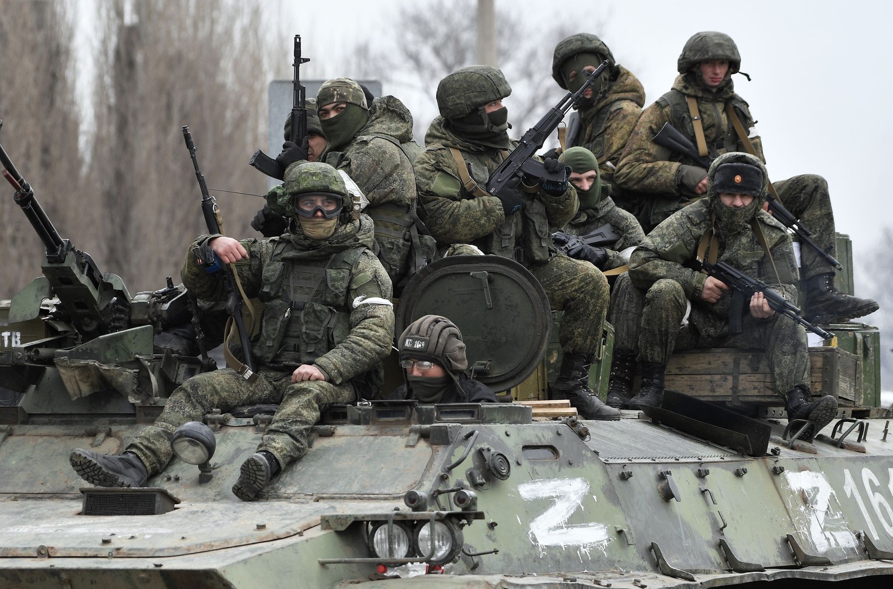 Семьям погибших в Украине солдат платят около 12 млн рублей. Они тратят их на погашение кредитов, долгов и жилье