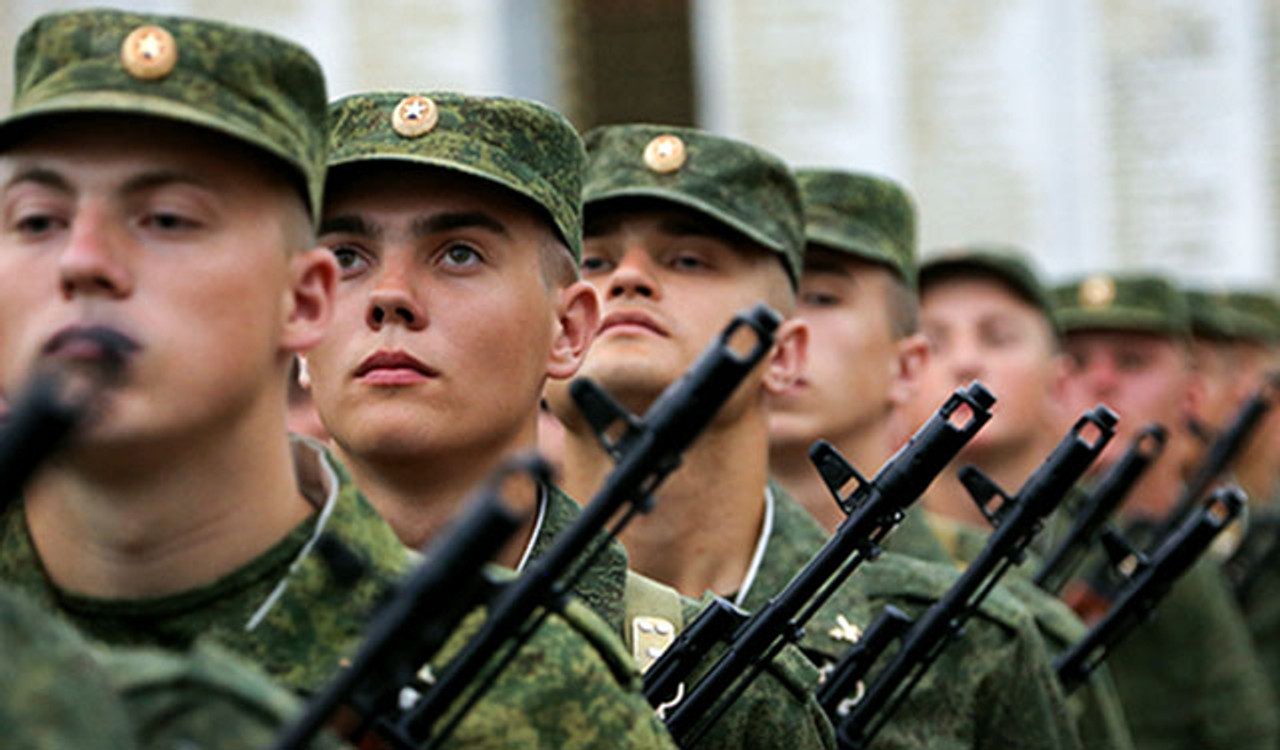 В регионах начали запрещать военнообязанным выезжать за пределы России. Пока это Самарская и Свердловская области