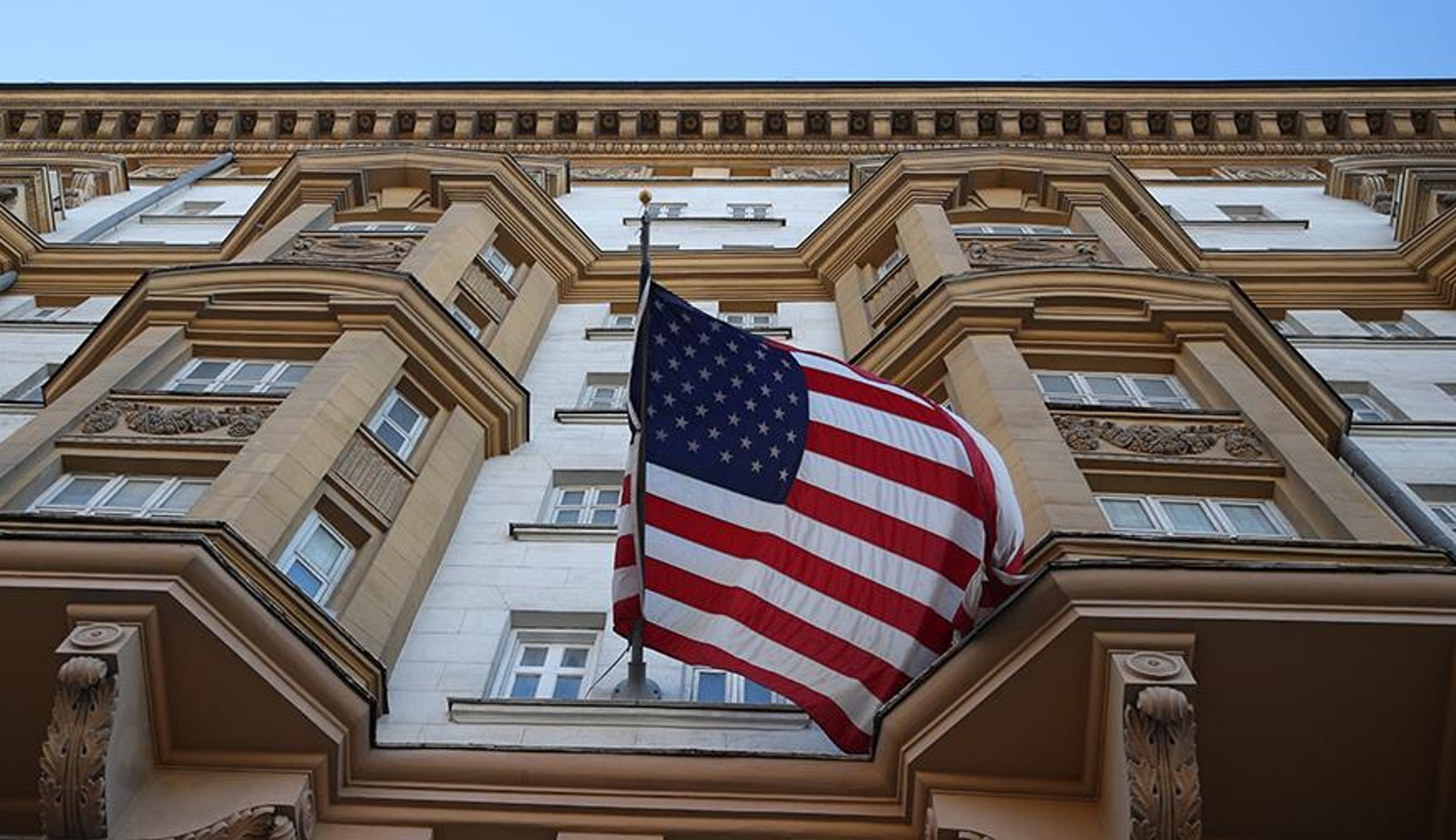 Посольство США призвало своих граждан немедленно покинуть Россию