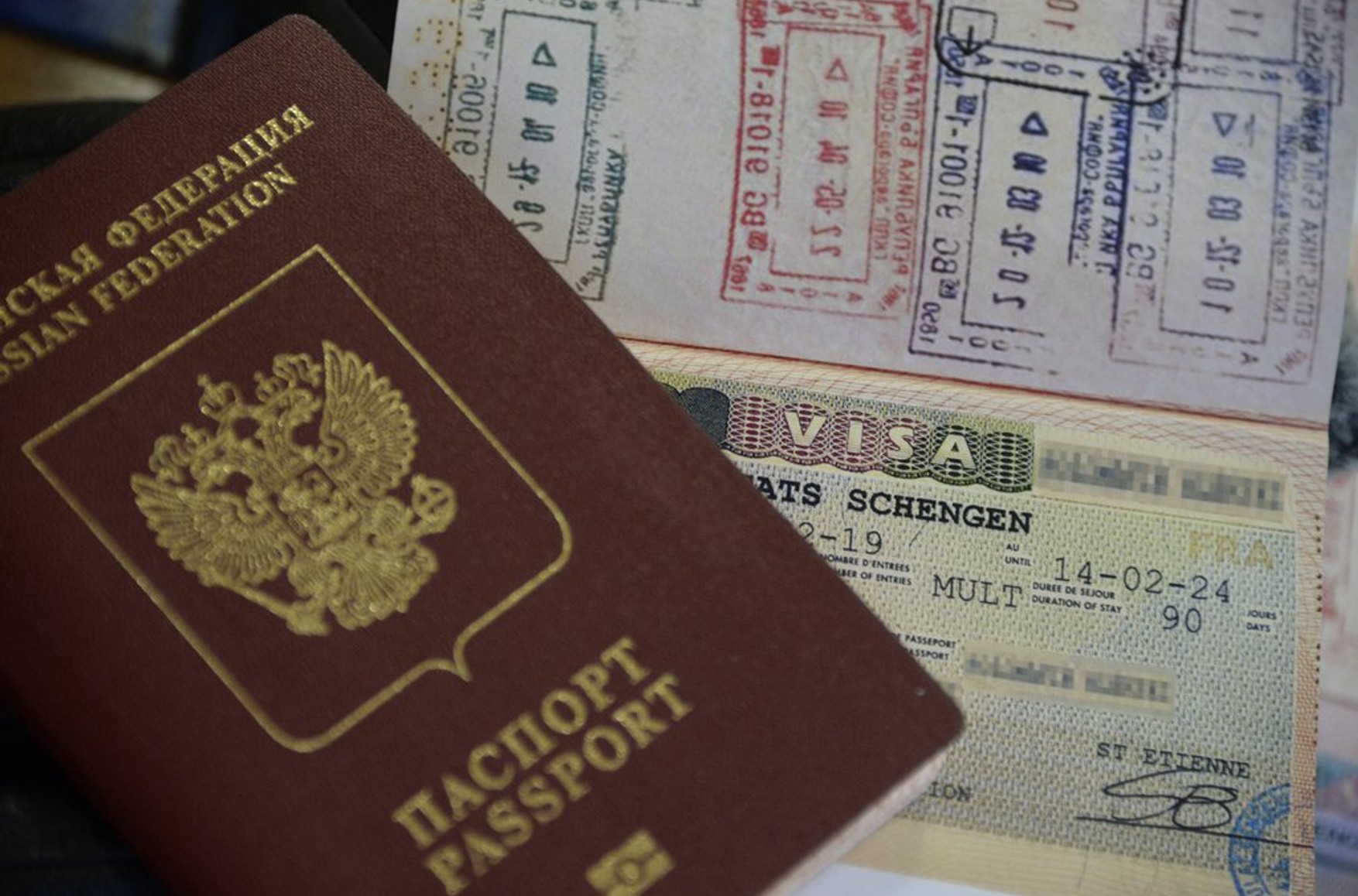 Германия осложнила выдачу виз россиянам. Для получения шенгенской визы нужна выписка из банка, действующего в странах ЕС 