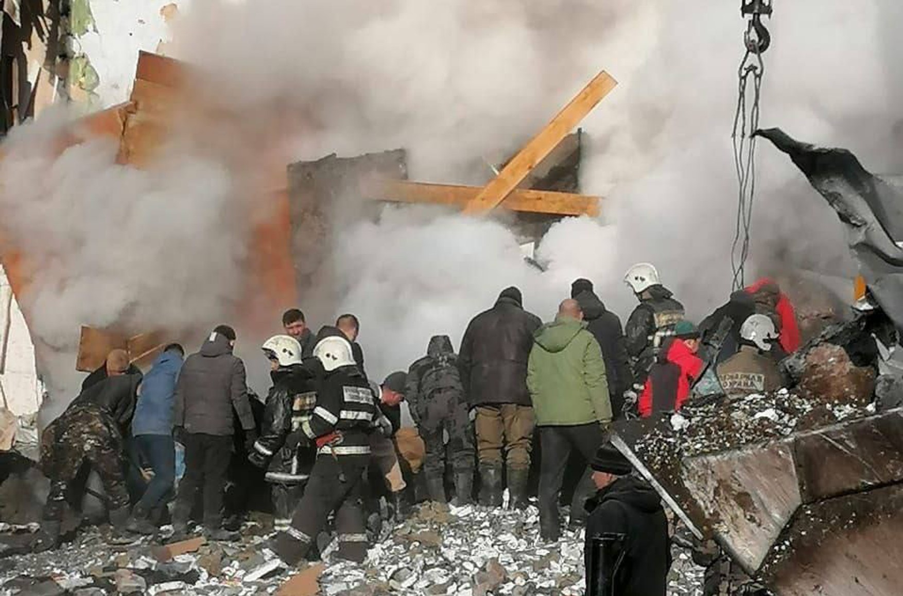 На Сахалине произошел взрыв в жилом доме, погибли семь человек