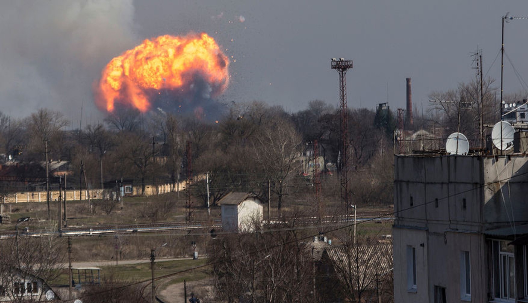 Украина перестала давать россиянам ВНЖ на время войны 