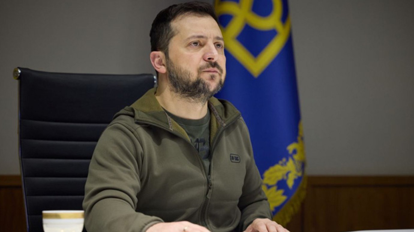 Зеленский заявил, что власти Киева недостаточно поработали над «Пунктами несокрушимости», куда люди могут прийти при отключении света