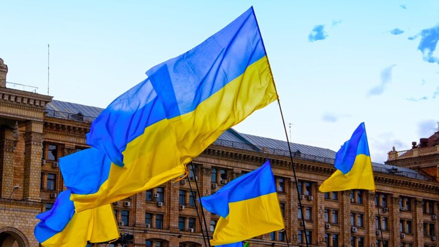 Еще два украинских посольства за рубежом получили письма с угрозами — глава МИД Украины