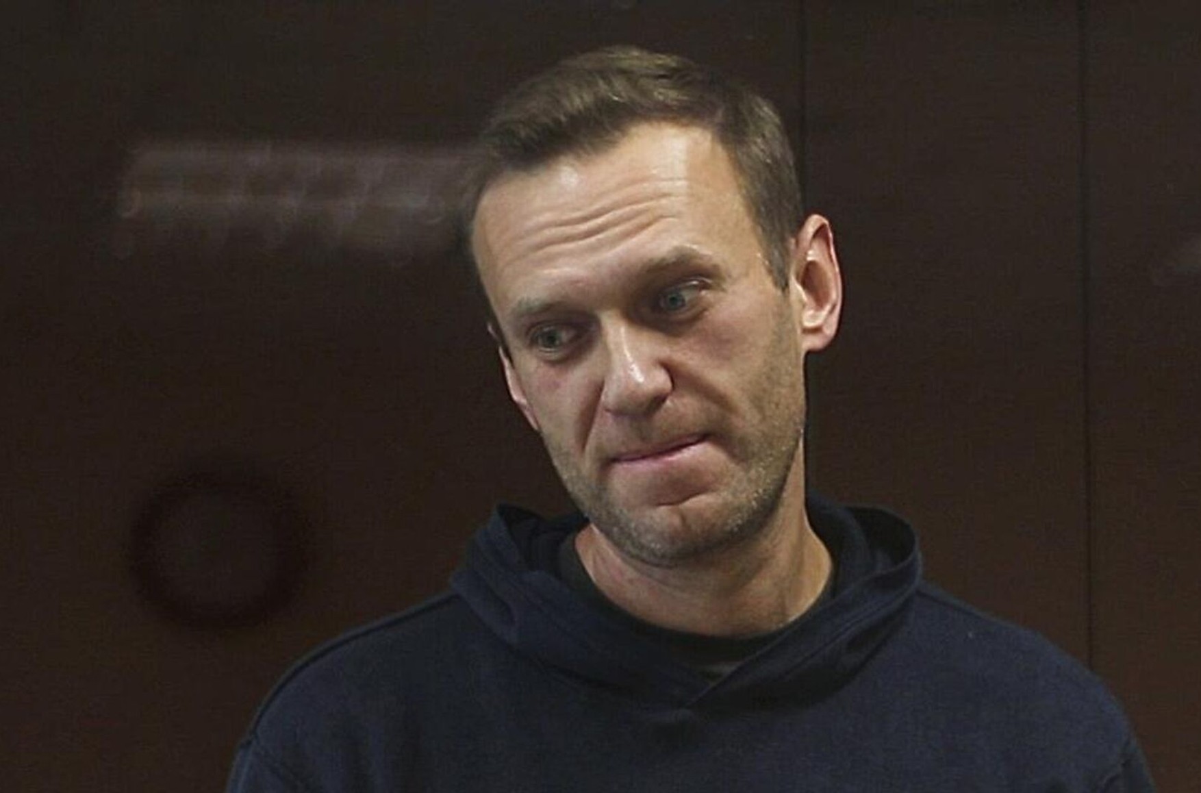 Навального снова отправили в ШИЗО. На этот раз из-за отсутствия куртки