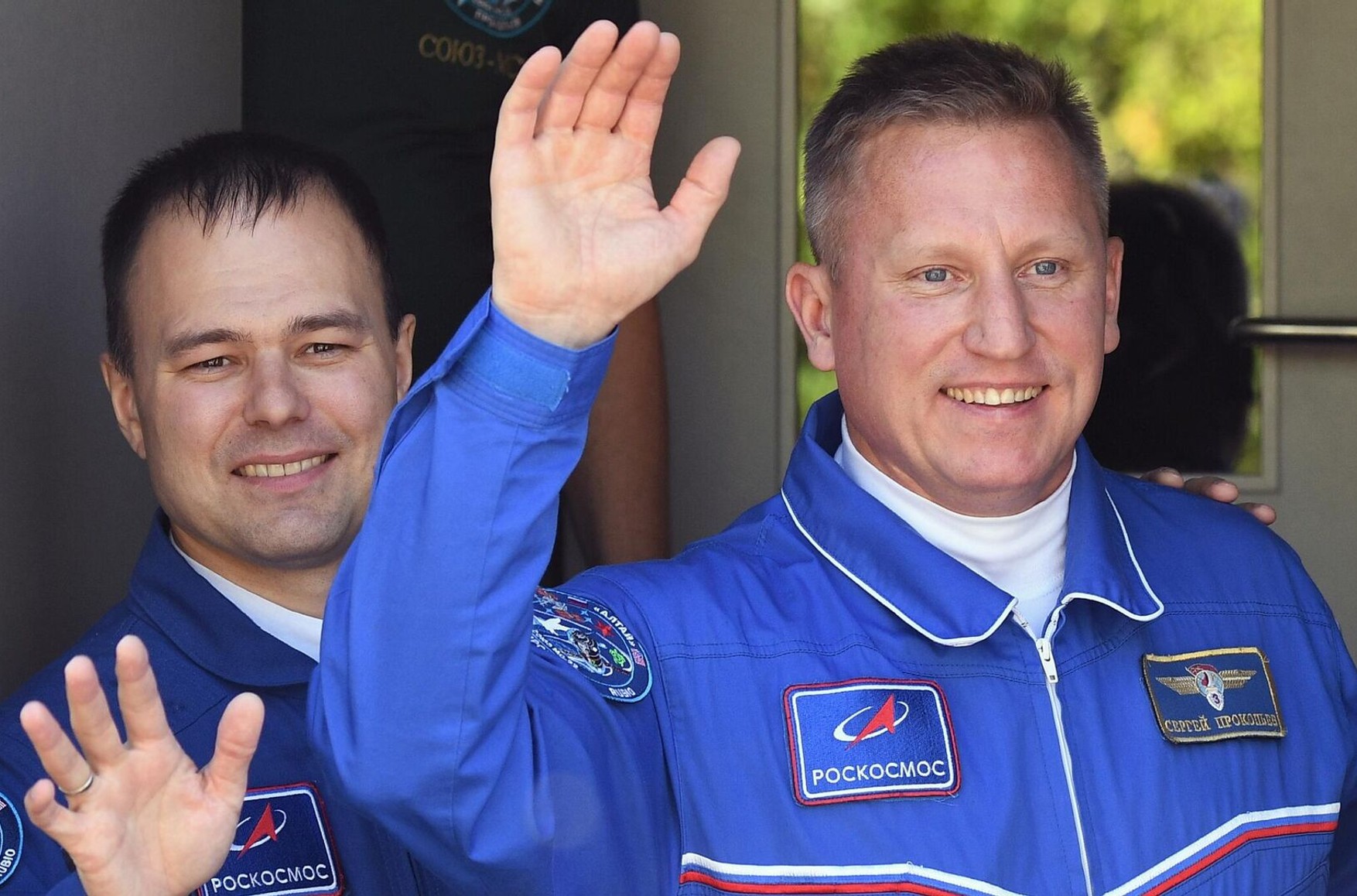 Российские космонавты не смогли выйти с борта МКС из-за утечки после повреждения «Союза МС-22»