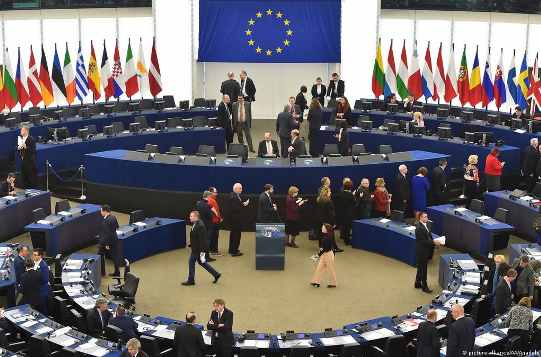 Замглавы Европарламента задержана в Бельгии по делу о коррупции на чемпионате мира в Катаре — AFP