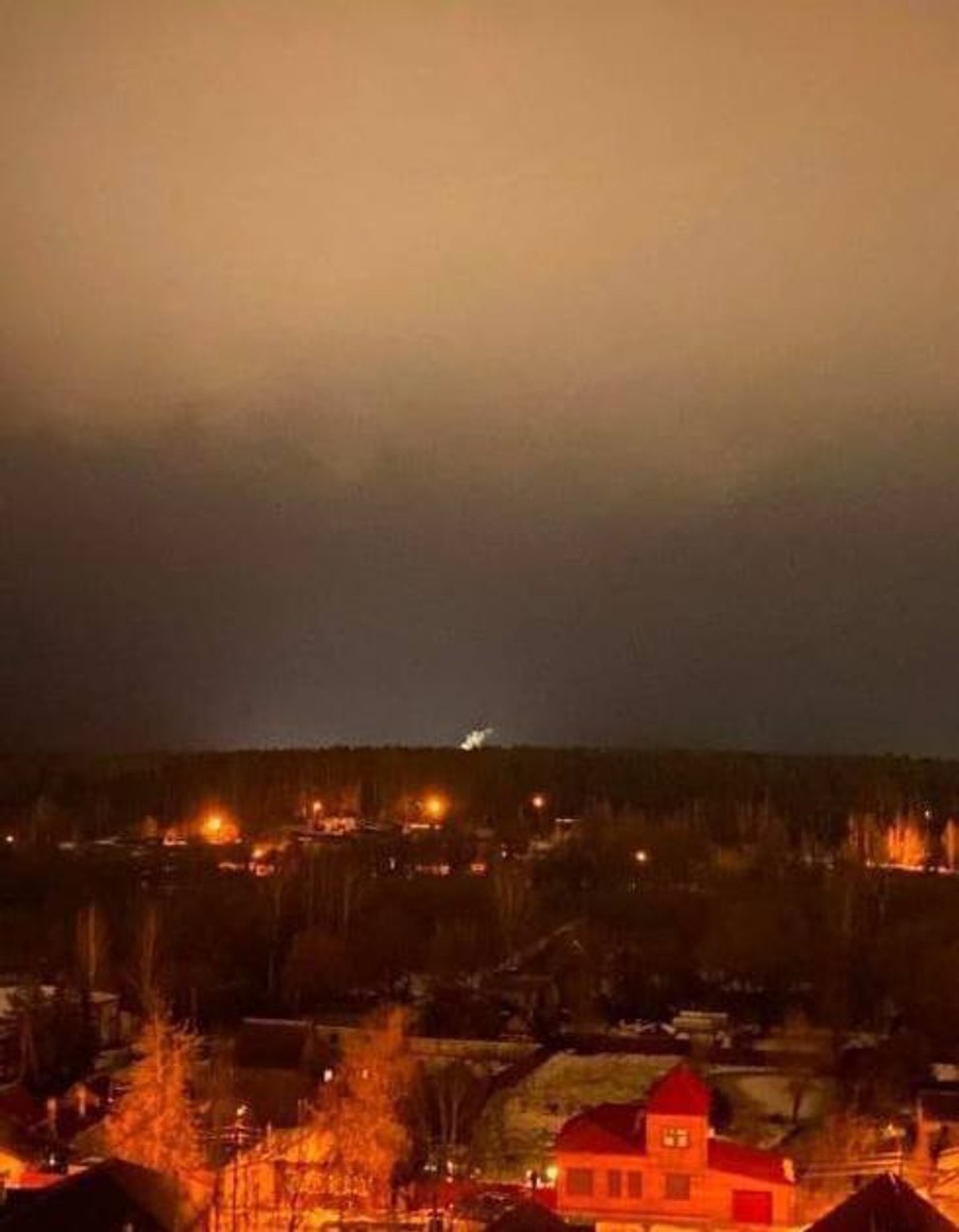 В Брянской области сообщают о взрывах в городе Клинцы и поселке Климово