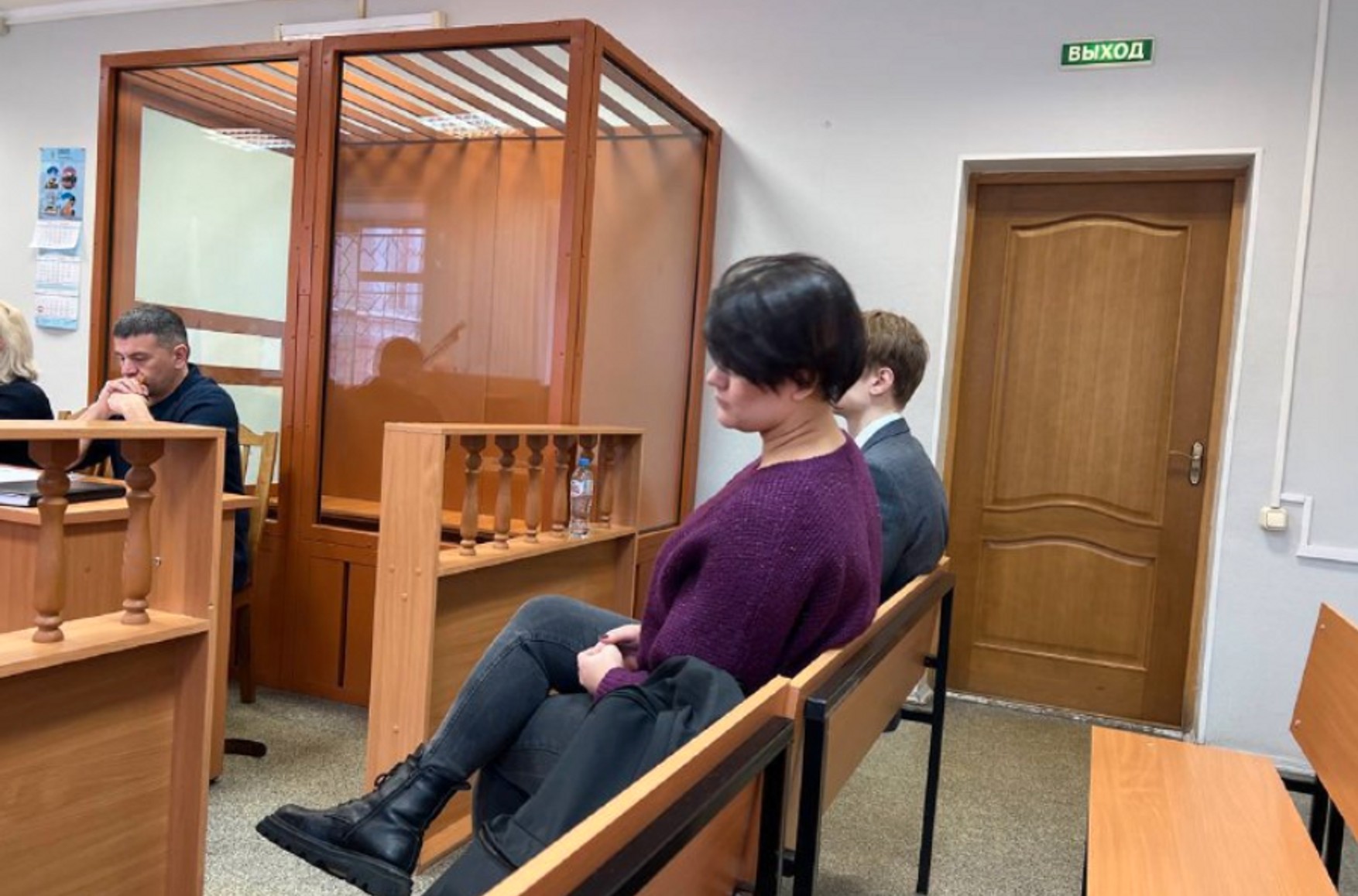 Двоих экс‑координаторов штаба Навального приговорили к году ограничения свободы