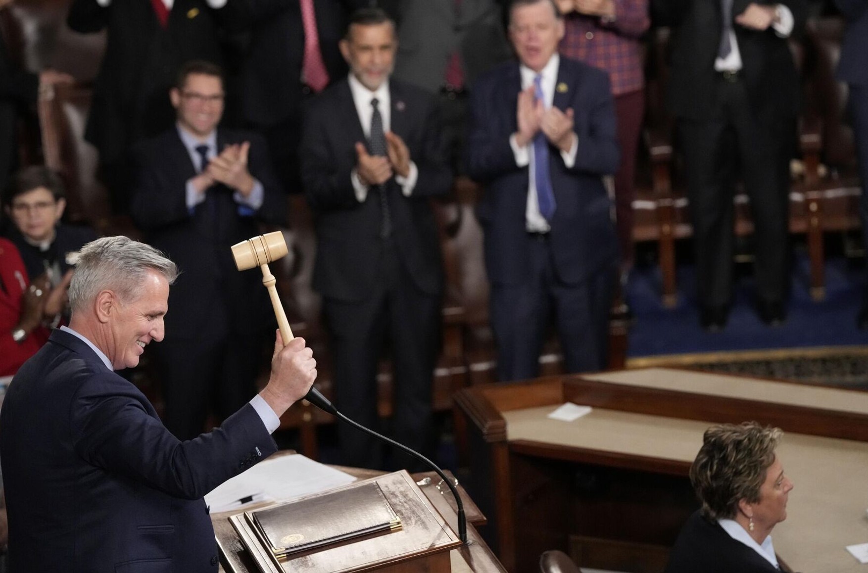Кевин Маккарти с 15-й попытки был избран спикером Палаты представителей США